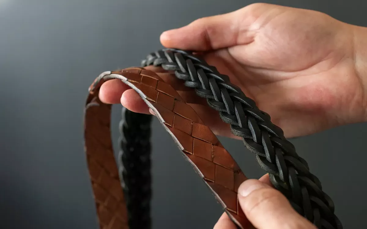 Cinturificio Balzani - artisanal production of leather belts - material processing and quality